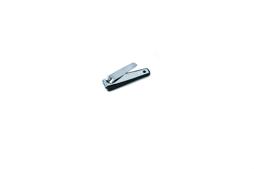 TOENAIL CLIPPERS WITH PLASTIC CONTAINER